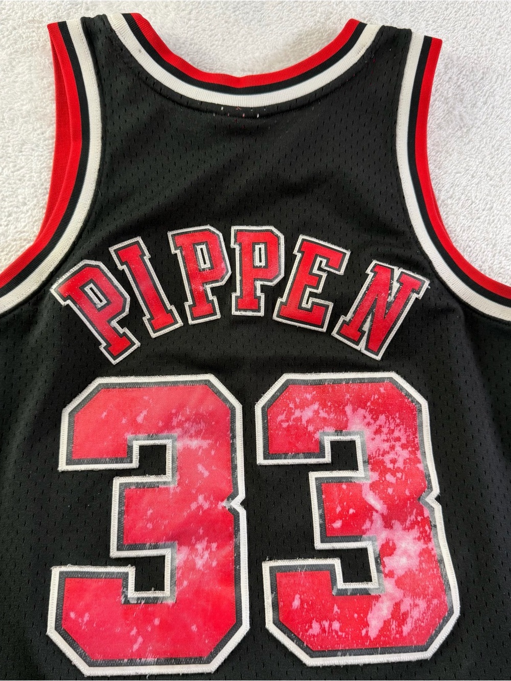 Mitchell & Ness Scottie Pippen Bulls 1997-98 Swingman Jersey M Distressed Stich - Picture 3 of 16